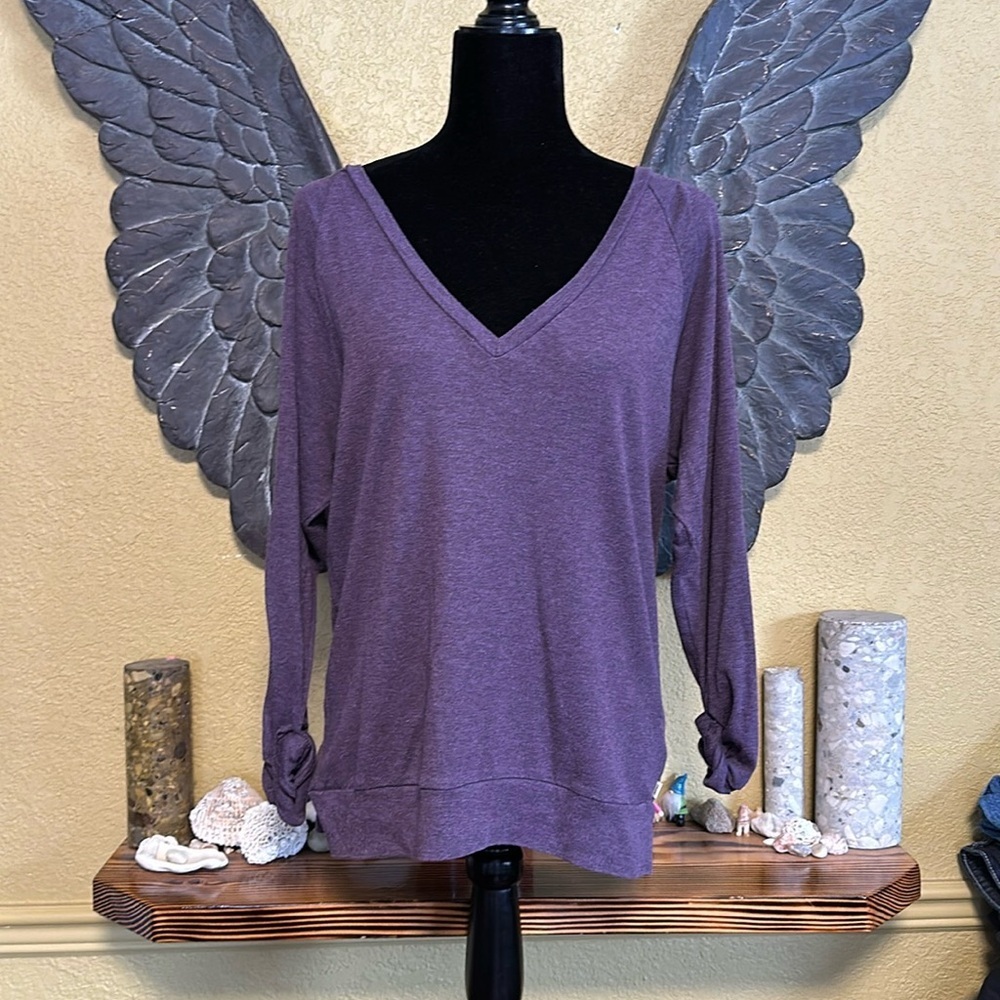 TNA Longsleeve VNeck Tee Shirt